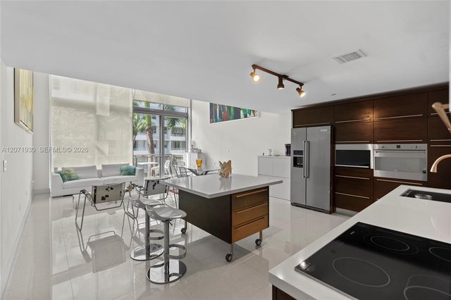 6000 Collins Avenue 336, Miami Beach, FL 33140