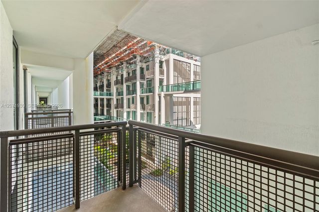 6000 Collins Avenue 336, Miami Beach, FL 33140