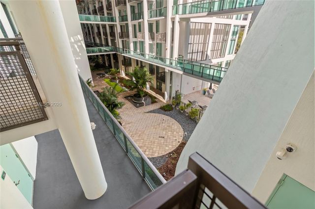 6000 Collins Avenue 336, Miami Beach, FL 33140