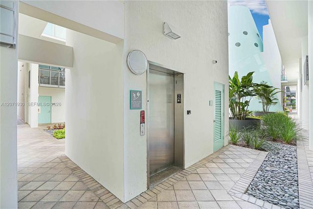 6000 Collins Avenue 336, Miami Beach, FL 33140