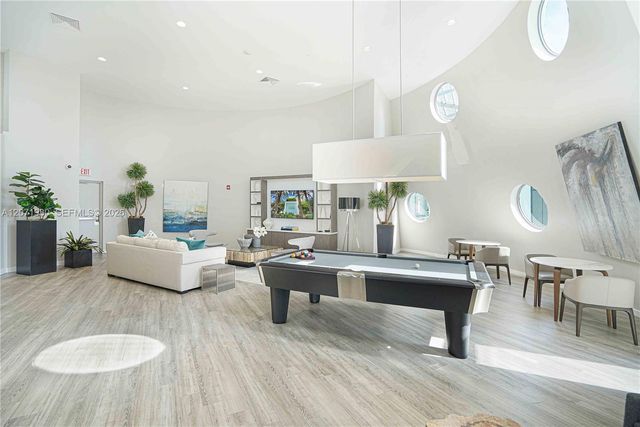 6000 Collins Avenue 336, Miami Beach, FL 33140