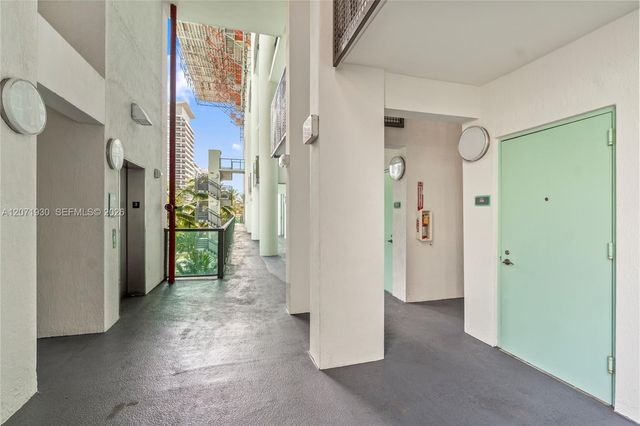 6000 Collins Avenue 336, Miami Beach, FL 33140