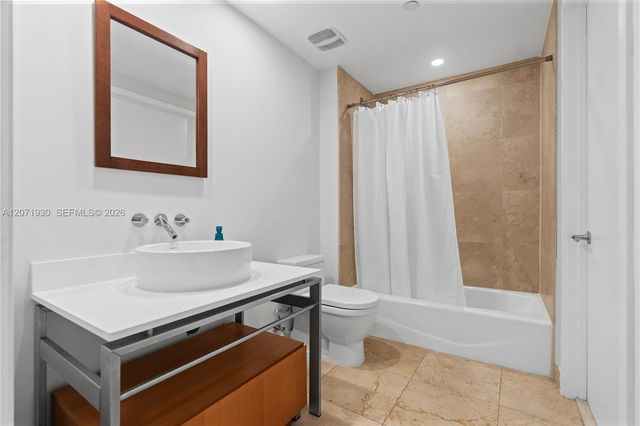 6000 Collins Avenue 336, Miami Beach, FL 33140