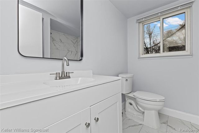 4345 Crooks Road 26, Royal Oak, MI 48073