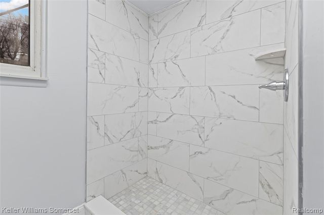 4345 Crooks Road 26, Royal Oak, MI 48073