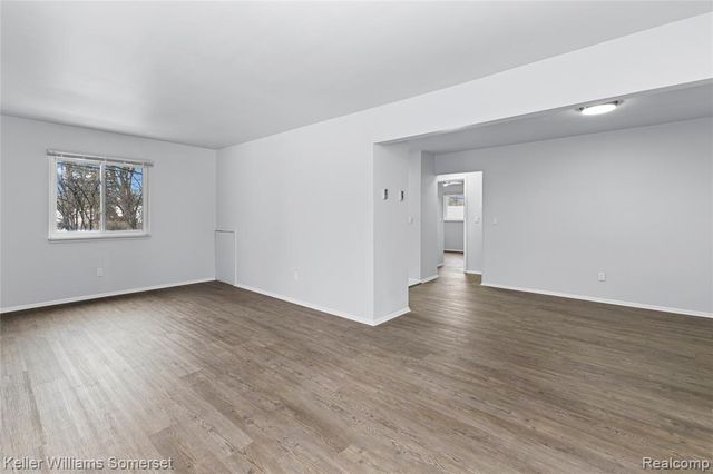 4345 Crooks Road 26, Royal Oak, MI 48073