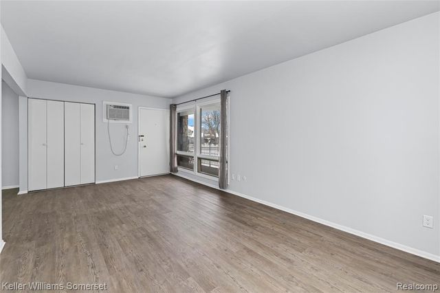 4345 Crooks Road 26, Royal Oak, MI 48073