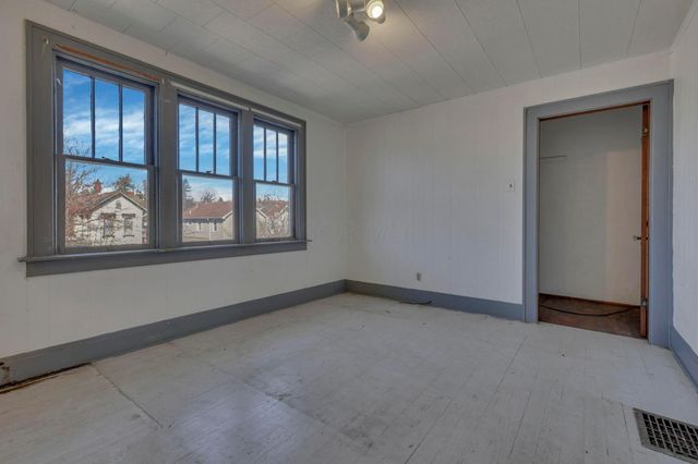 235 W Main Street, Logan, OH 43138