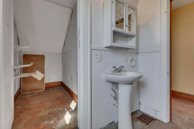 235 W Main Street, Logan, OH 43138