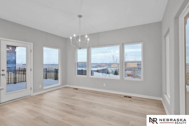 12356 Elk Ridge Circle, Papillion, NE 68046