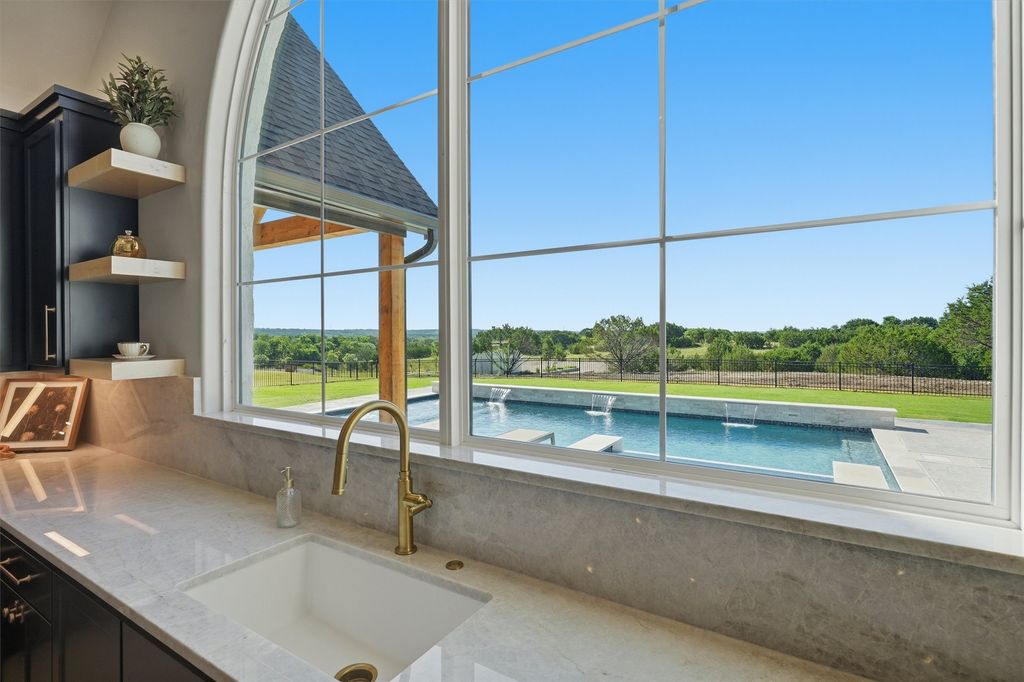 3305 Rio Grande Circle, Cresson, TX 76035