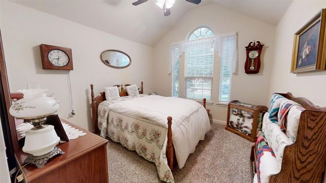 109 Donna Circle, Granbury, TX 76049