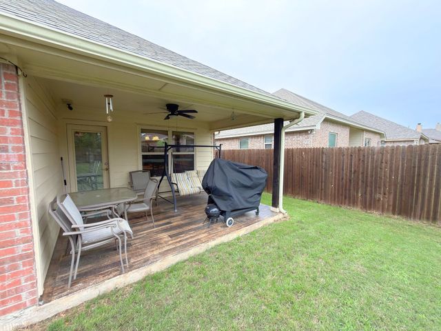 109 Donna Circle, Granbury, TX 76049