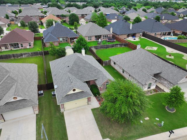 109 Donna Circle, Granbury, TX 76049