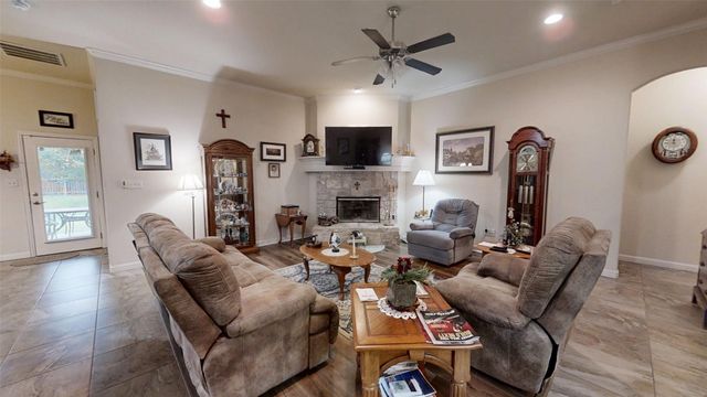 109 Donna Circle, Granbury, TX 76049