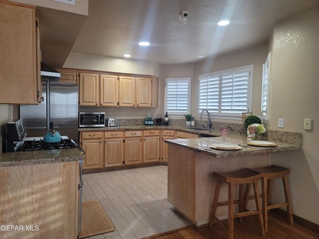 11205 LOMA DEL SOL Drive, El Paso, TX 79934