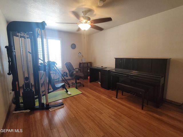 11205 LOMA DEL SOL Drive, El Paso, TX 79934