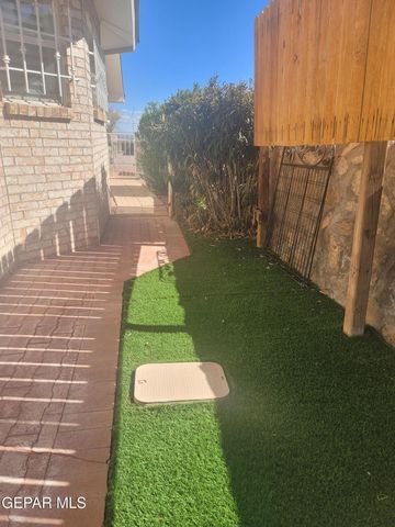 11205 LOMA DEL SOL Drive, El Paso, TX 79934