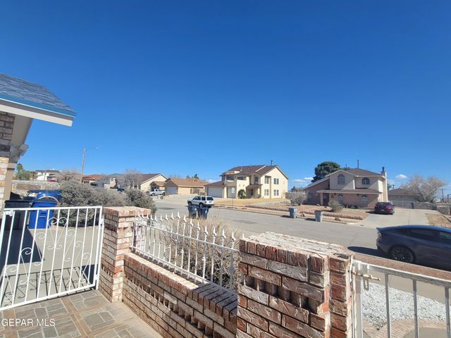 11205 LOMA DEL SOL Drive, El Paso, TX 79934
