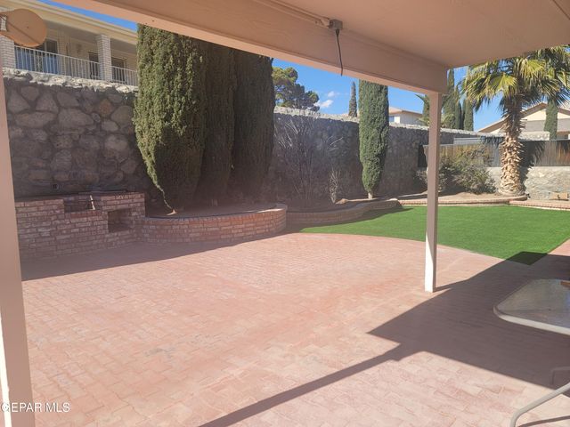 11205 LOMA DEL SOL Drive, El Paso, TX 79934