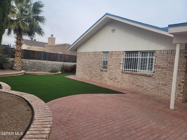 11205 LOMA DEL SOL Drive, El Paso, TX 79934