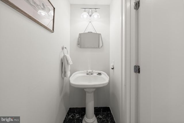 1819 37TH ST NW, Washington, DC 20007
