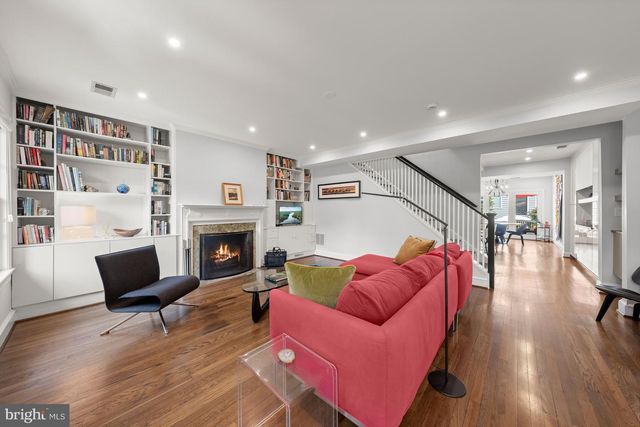 1819 37TH ST NW, Washington, DC 20007