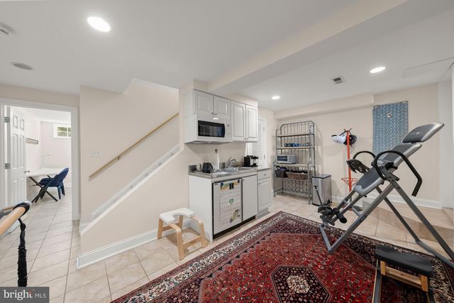 1819 37TH ST NW, Washington, DC 20007