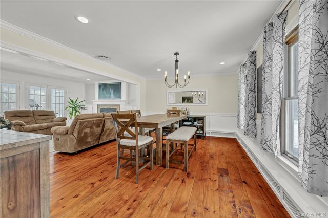 6 Eisenhower Court, Hopewell Junction, NY 12533