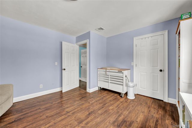 6 Eisenhower Court, Hopewell Junction, NY 12533