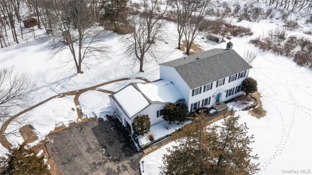 6 Eisenhower Court, Hopewell Junction, NY 12533