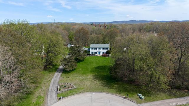 6 Eisenhower Court, Hopewell Junction, NY 12533