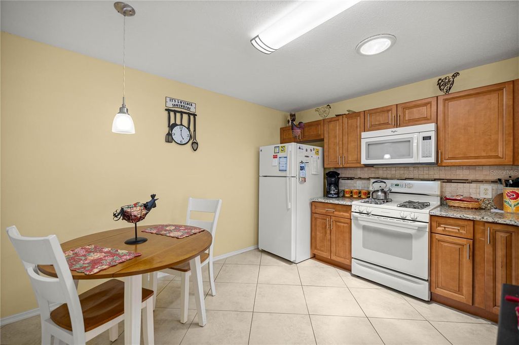 Image 8 of property listing at 2826 SALAMANCA STREET, The Villages, FL 32162