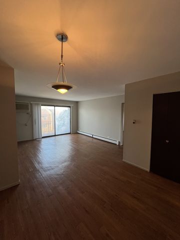 3448 Salem Walk Drive A2, Northbrook, IL 60062