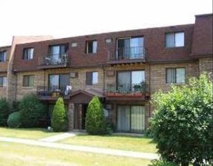 3448 Salem Walk Drive A2, Northbrook, IL 60062