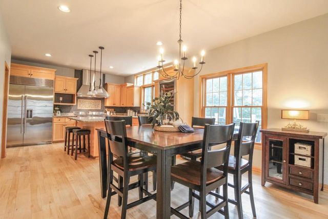 209 Waverly Drive, Cambridge, WI 53523