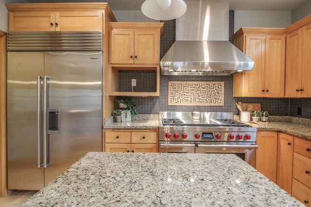209 Waverly Drive, Cambridge, WI 53523