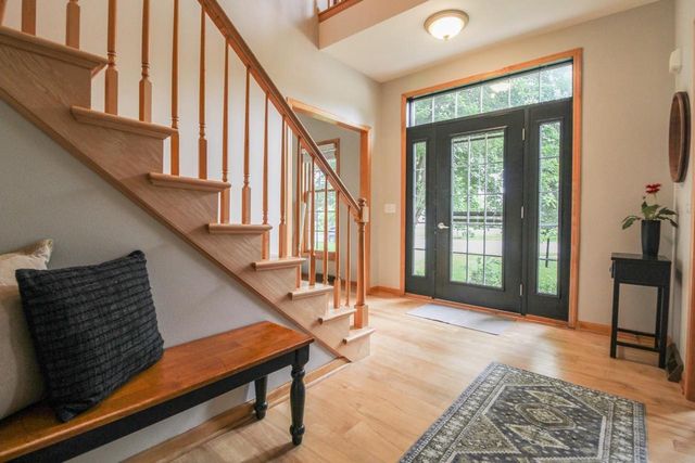 209 Waverly Drive, Cambridge, WI 53523