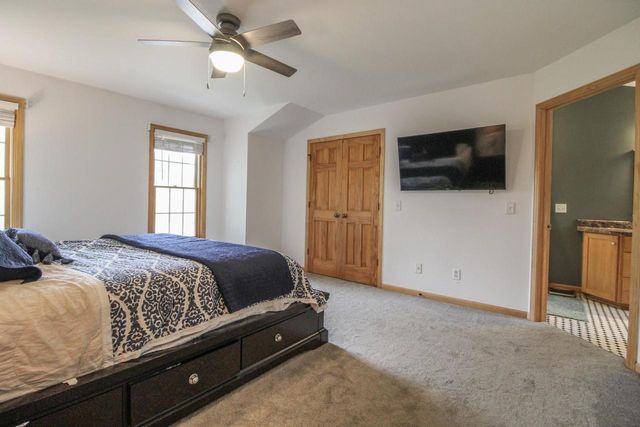 209 Waverly Drive, Cambridge, WI 53523