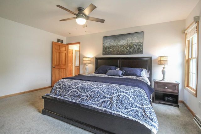 209 Waverly Drive, Cambridge, WI 53523