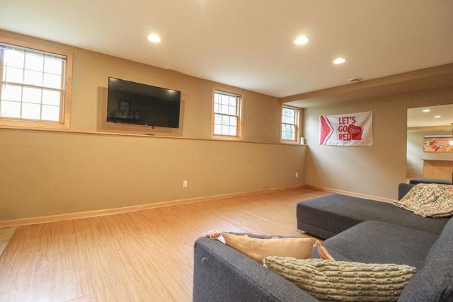 209 Waverly Drive, Cambridge, WI 53523