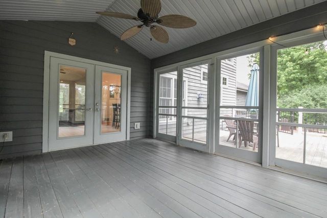 209 Waverly Drive, Cambridge, WI 53523