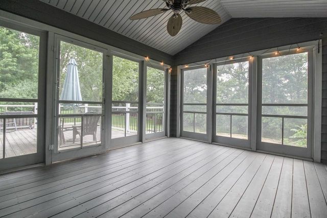 209 Waverly Drive, Cambridge, WI 53523