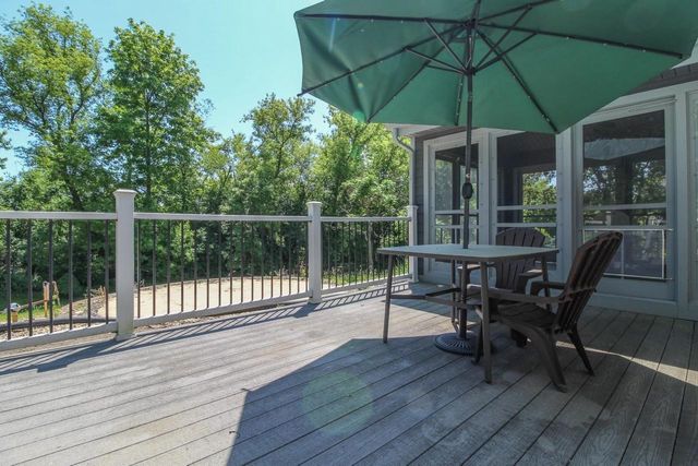 209 Waverly Drive, Cambridge, WI 53523