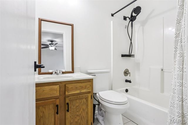 2329 Hunters Crest Drive, Wildwood, MO 63038