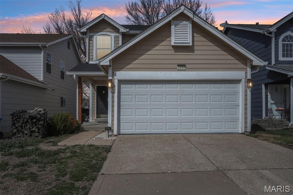 2329 Hunters Crest Drive, Wildwood, MO 63038