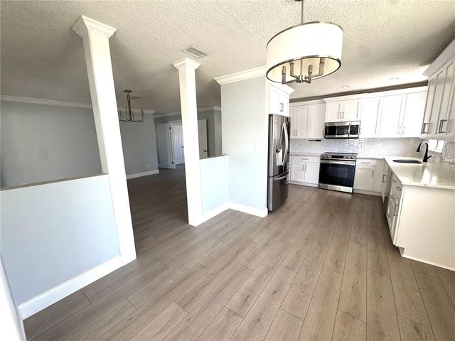 4518 HELENA STREET NE, St Petersburg, FL 33703