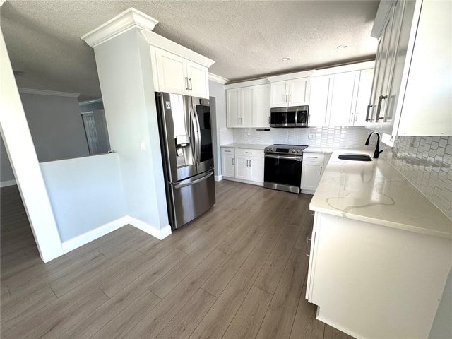 4518 HELENA STREET NE, St Petersburg, FL 33703