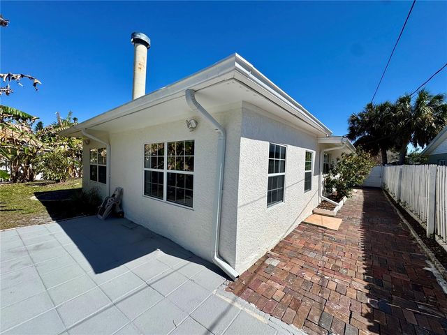 4518 HELENA STREET NE, St Petersburg, FL 33703