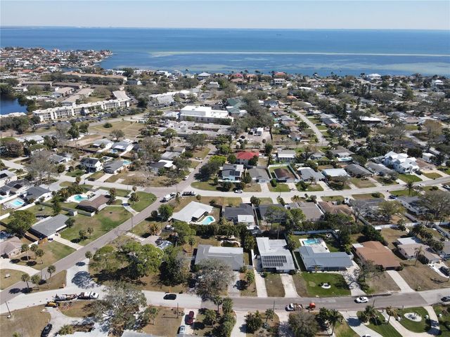 4518 HELENA STREET NE, St Petersburg, FL 33703